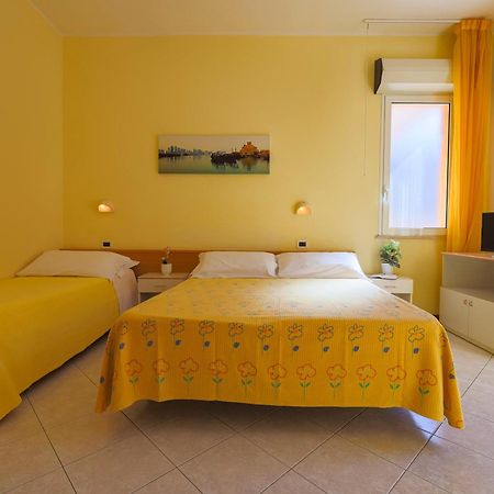 Hotel Paola Garden - Nuova Gestione Bellariva Di Rimini ภายนอก รูปภาพ