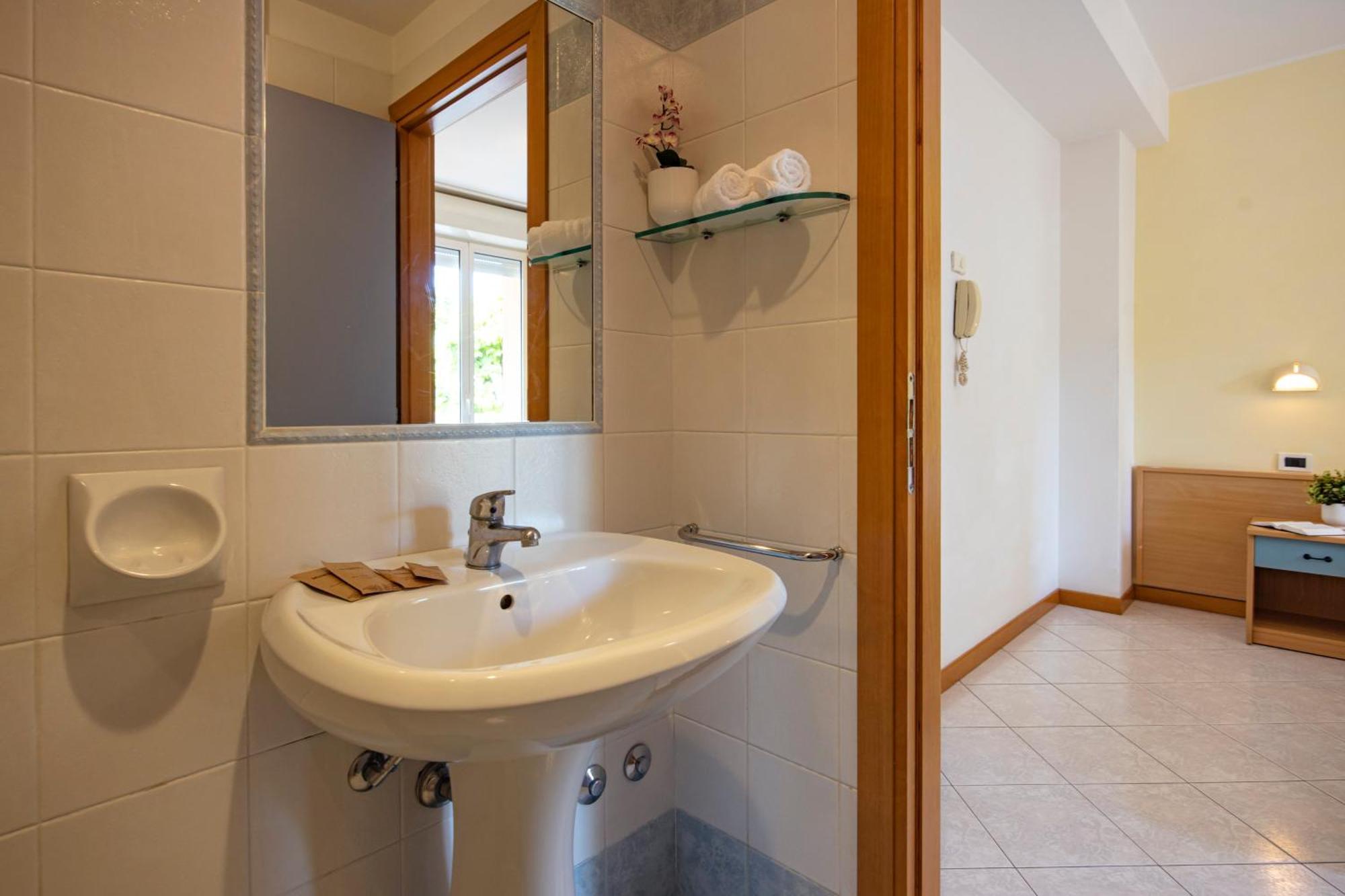 Hotel Paola Garden - Nuova Gestione Bellariva Di Rimini ภายนอก รูปภาพ
