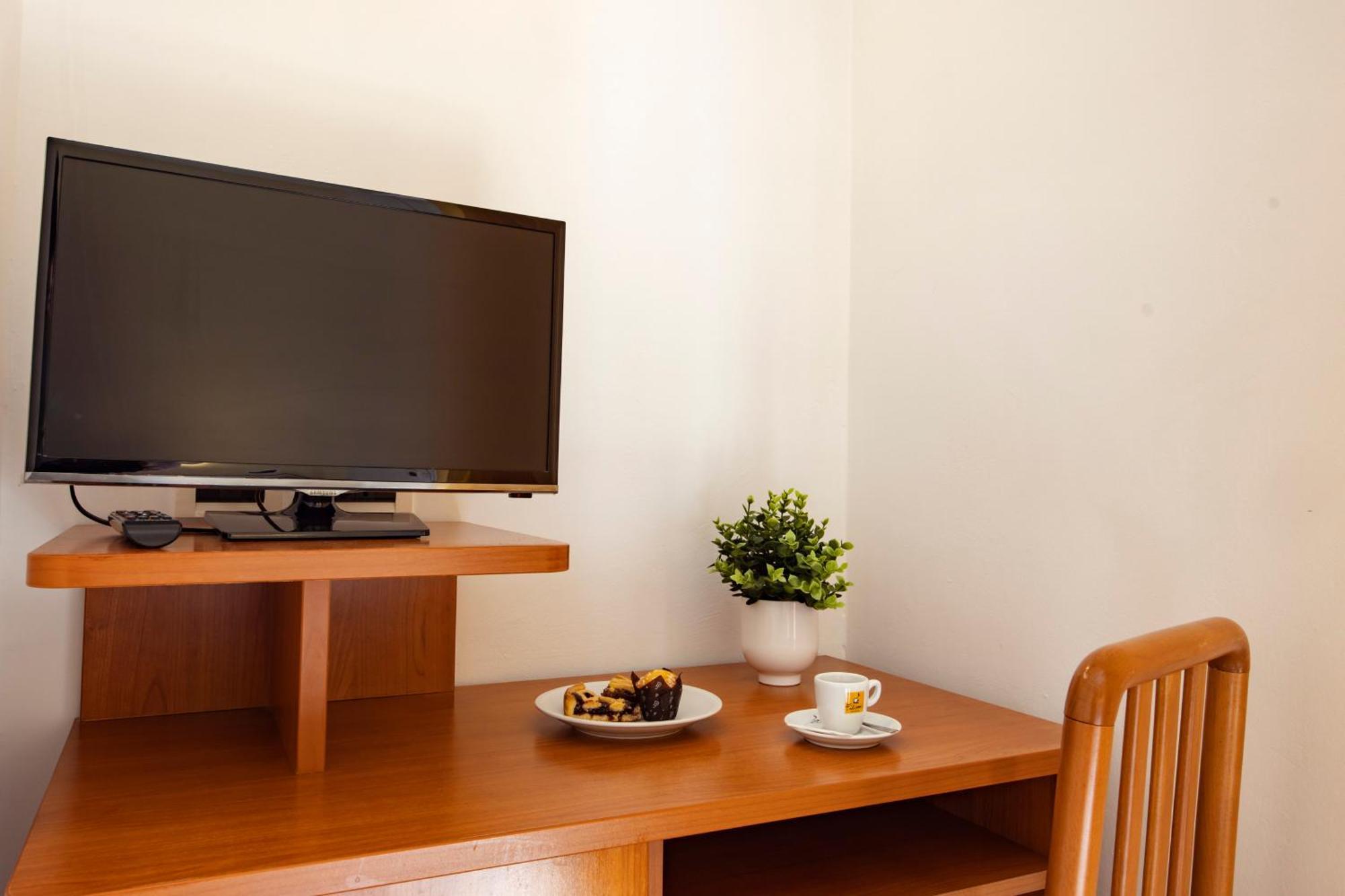 Hotel Paola Garden - Nuova Gestione Bellariva Di Rimini ภายนอก รูปภาพ