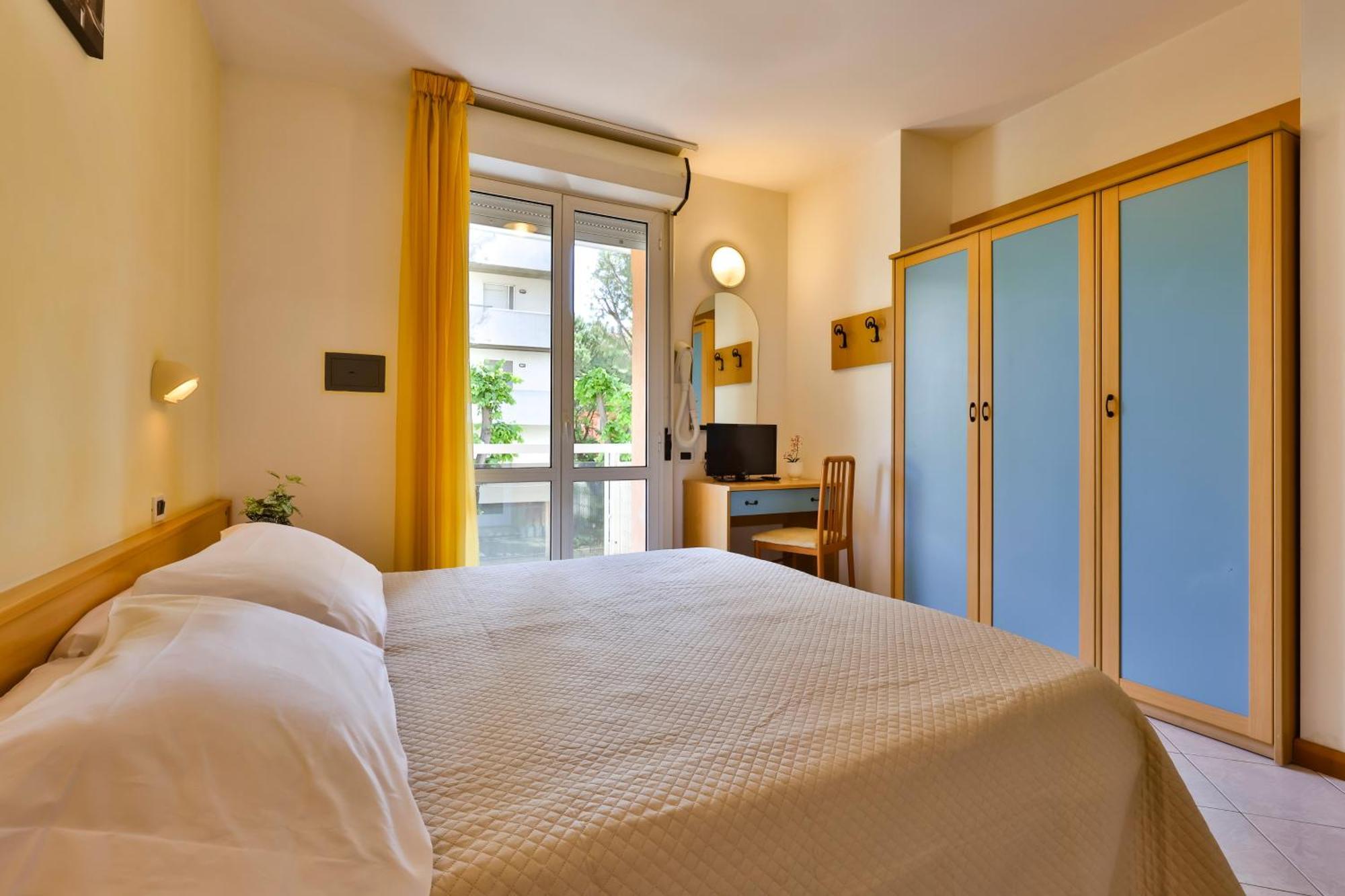 Hotel Paola Garden - Nuova Gestione Bellariva Di Rimini ภายนอก รูปภาพ