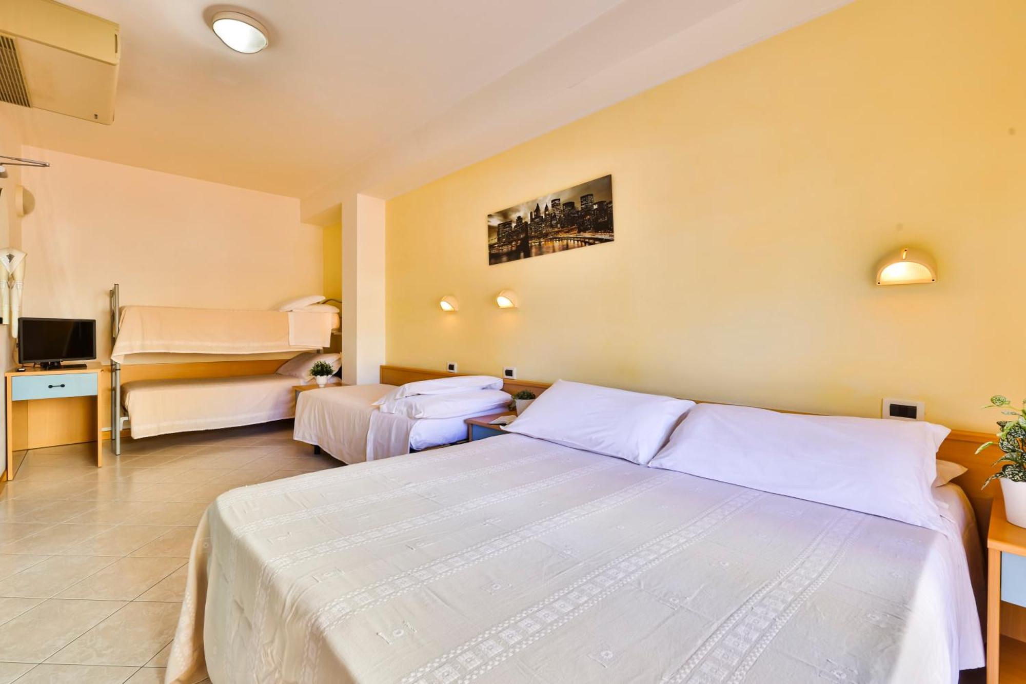 Hotel Paola Garden - Nuova Gestione Bellariva Di Rimini ภายนอก รูปภาพ