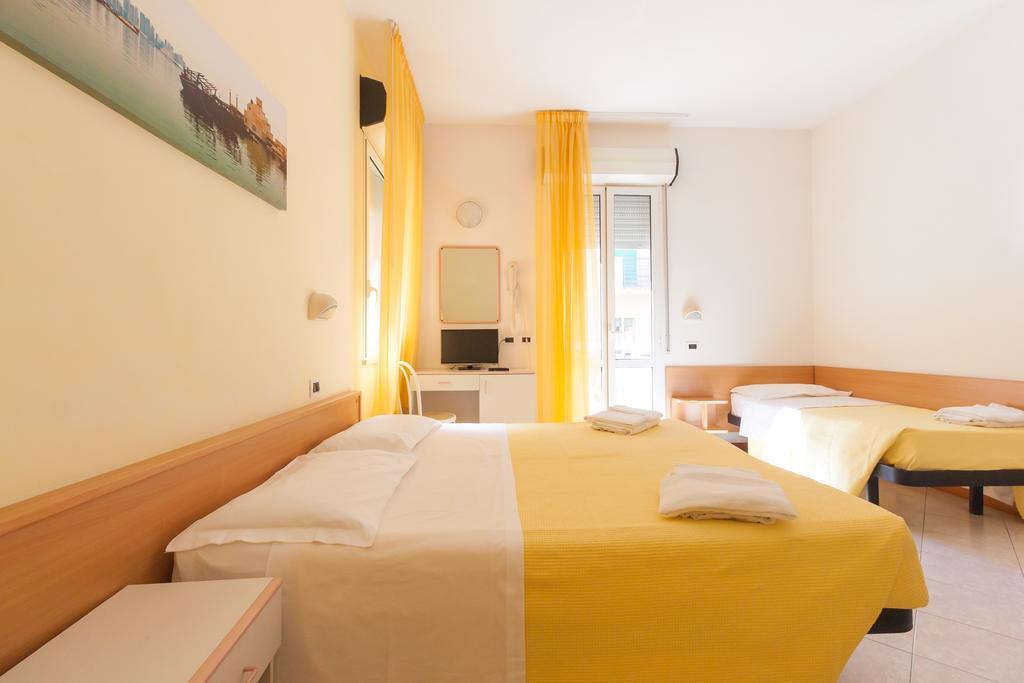 Hotel Paola Garden - Nuova Gestione Bellariva Di Rimini ภายนอก รูปภาพ